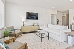 Landing Modern Apartment with Amazing Amenities (ID6832X09)